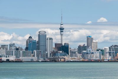 Auckland_Skyline_as_seen_from_Devonport_20100128_3-scaled.jpg